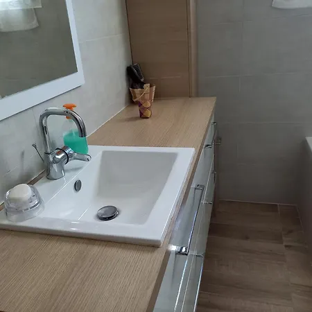 Maison Des Pruniers Guest house