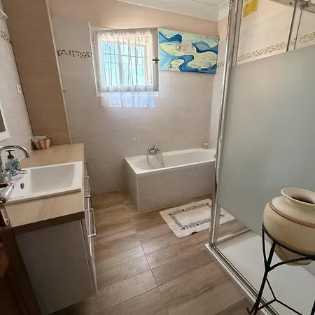 Maison Des Pruniers 3*